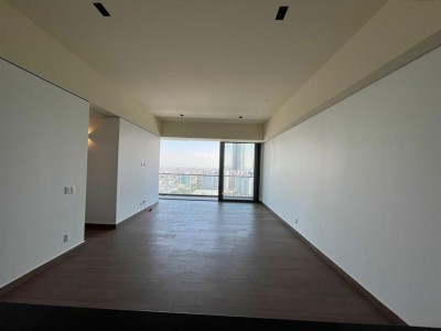 EB-QB3987.jpg